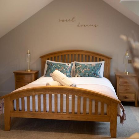 Vineyard Country Cottage Llanerch-Aeron 외부 사진