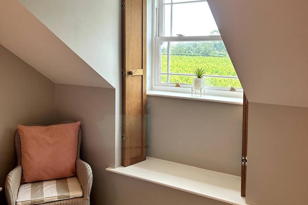 Vineyard Country Cottage Llanerch-Aeron 외부 사진